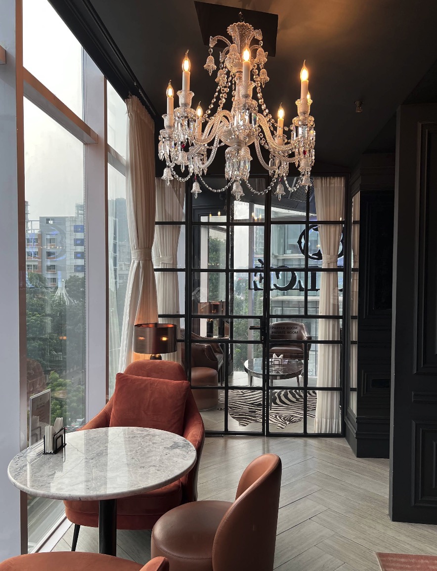 Window Seating with City View